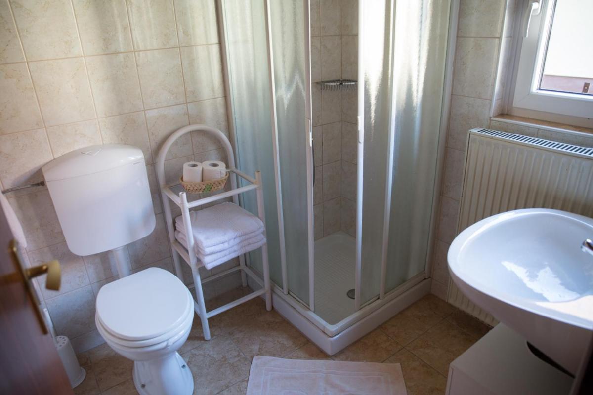Apartmaji Luka Apartman Rateče Kültér fotó